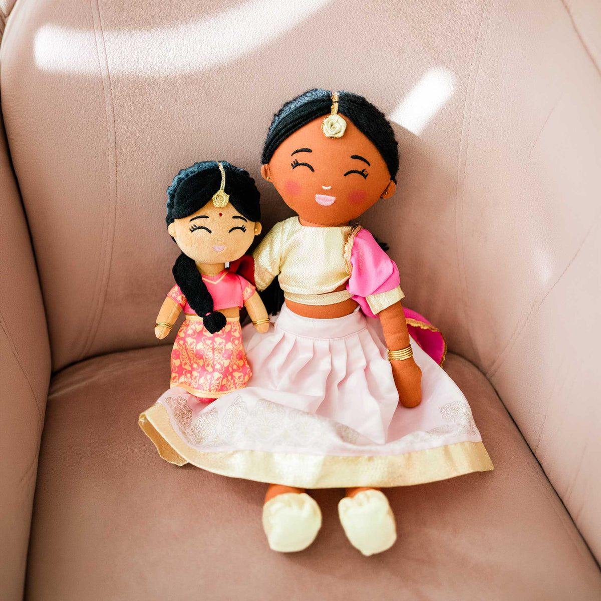 Joeydolls Indian Doll Bundle: Kamala, an 18-inch Signature Doll, and Mini Priya, a 9-inch Mini Doll, together