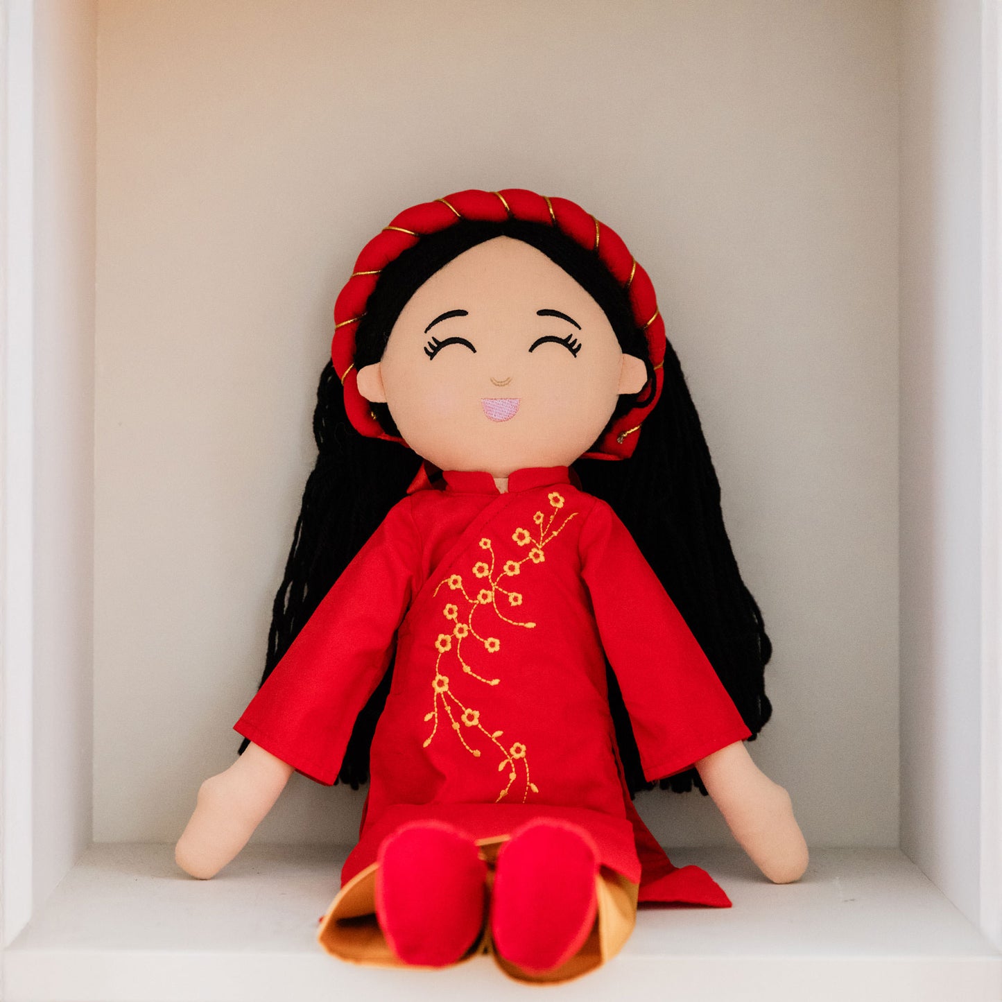 Vietnamese 'Hoa' Cultural Doll