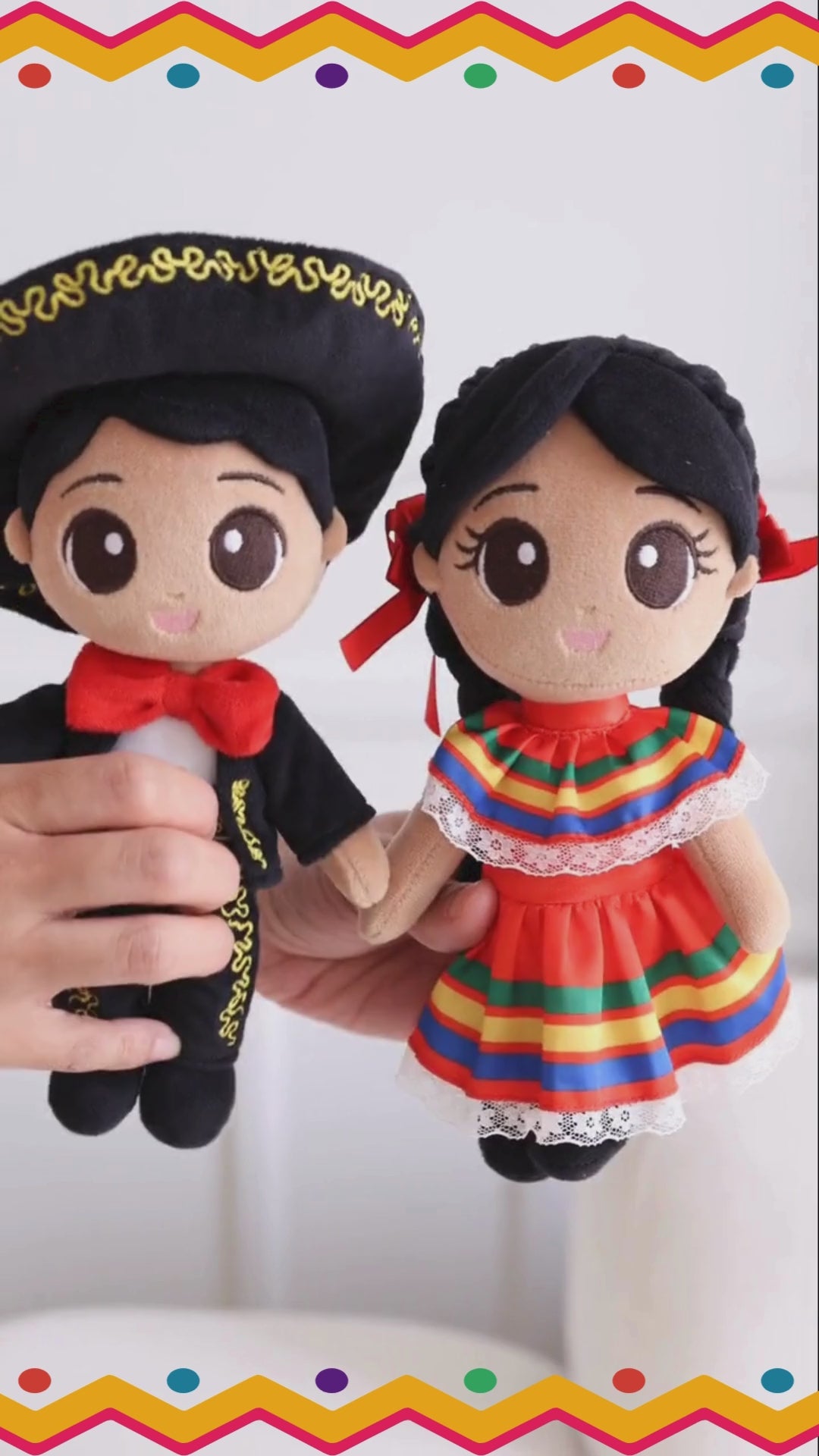 Video of Joeydolls Xochitl and Mateo, Mexican mini dolls in folklórico and mariachi outfits